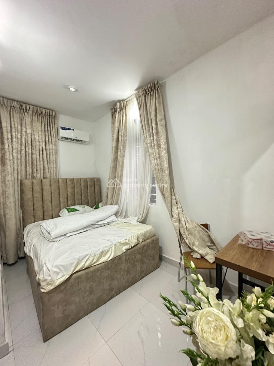 Fully Furnished 1 Bedroom Apartment, Lcc, Lekki, Lagos, Flat / Apartment Short Let