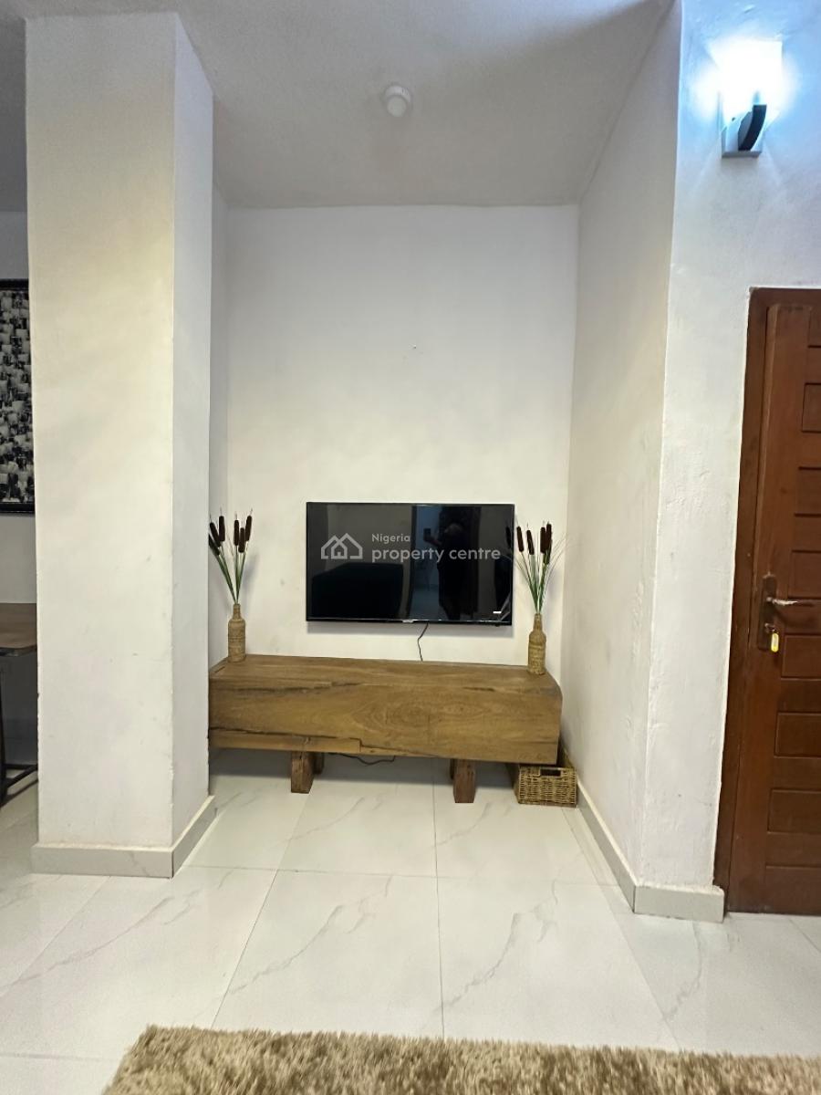 Fully Furnished 1 Bedroom Apartment, Lcc, Lekki, Lagos, Flat / Apartment Short Let