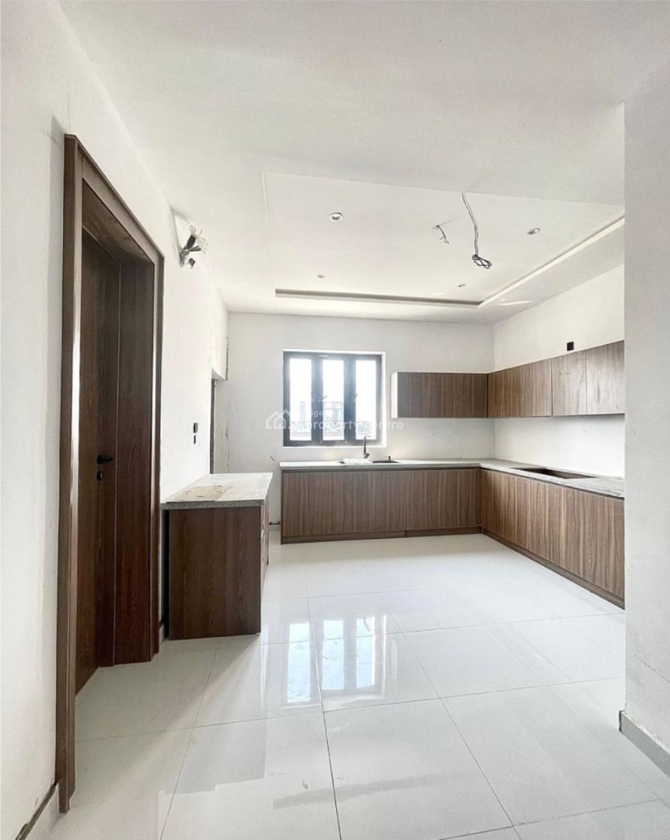 Beautifully Built Luxe 3 Bedroom Penthouse with Swimming Pool, Ikate Elegushi, Lekki, Lagos, Flat / Apartment for Sale