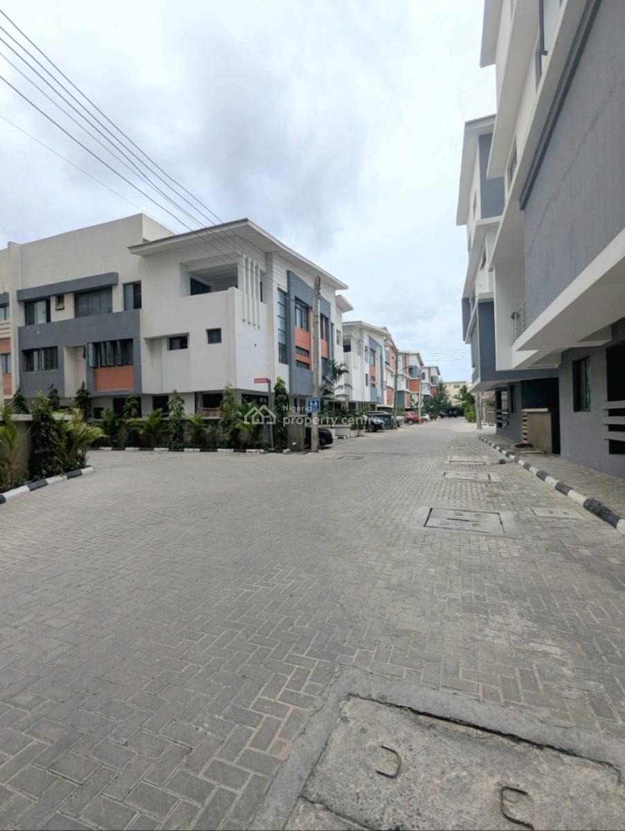 4 Bedroom Semi Detached Terrace, Off Freedom Way, Lekki Phase 1, Lekki, Lagos, House for Sale