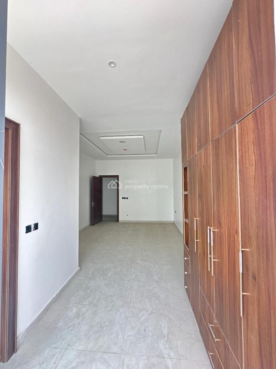Newly Finished 2 Bedroom Apartment, Lekki Phase 1, Lekki, Lagos, Flat / Apartment for Sale