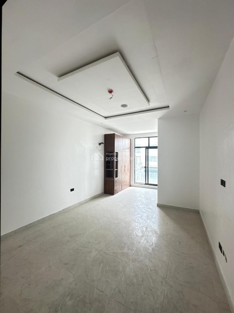 Newly Finished 2 Bedroom Apartment, Lekki Phase 1, Lekki, Lagos, Flat / Apartment for Sale