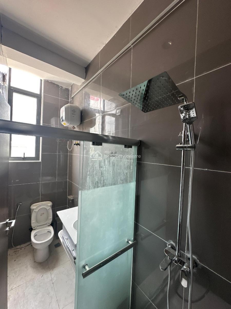 Newly Finished 2 Bedroom Apartment, Lekki Phase 1, Lekki, Lagos, Flat / Apartment for Sale