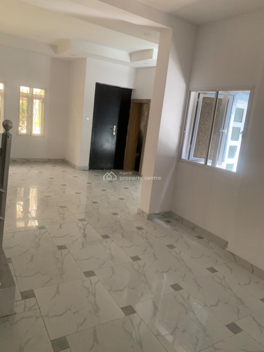 Executive Spacious 3 Bedroom & Bq Service Apartment, Ajah, Lagos, Flat / Apartment for Rent