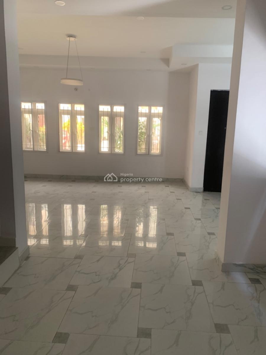 Executive Spacious 3 Bedroom & Bq Service Apartment, Ajah, Lagos, Flat / Apartment for Rent