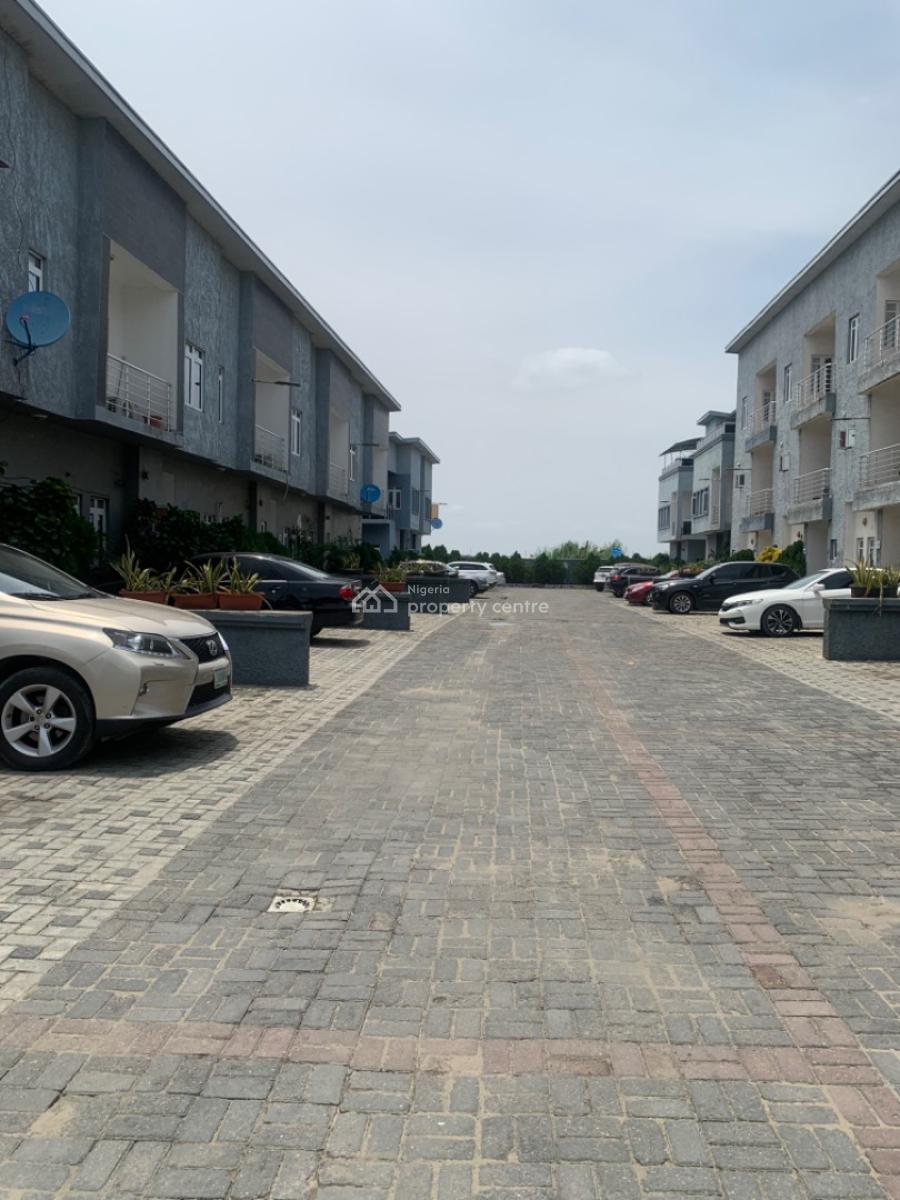 Executive Spacious 3 Bedroom & Bq Service Apartment, Ajah, Lagos, Flat / Apartment for Rent