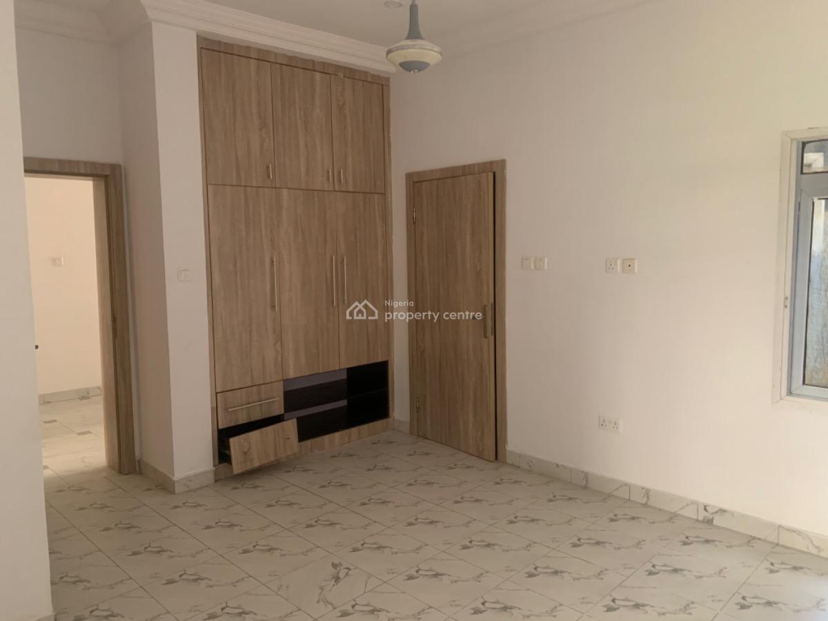 Executive Spacious 3 Bedroom & Bq Service Apartment, Ajah, Lagos, Flat / Apartment for Rent