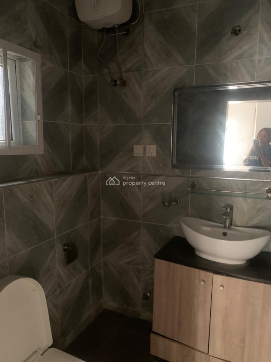 Executive Spacious 3 Bedroom & Bq Service Apartment, Ajah, Lagos, Flat / Apartment for Rent