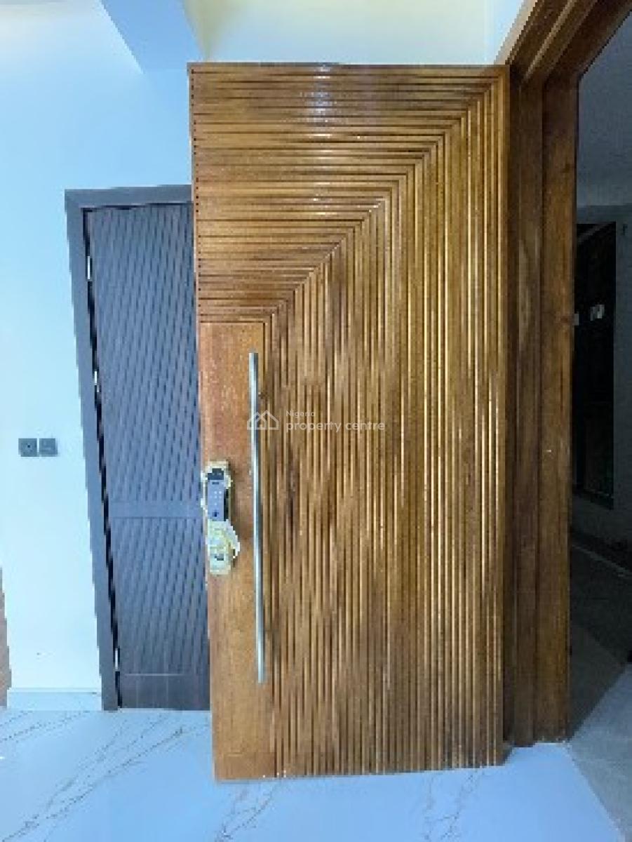 3 Bedroom + Bq, Lekki Phase 1, Lekki, Lagos, Flat / Apartment for Sale