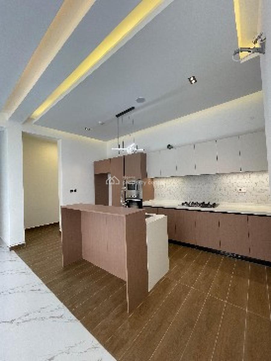 3 Bedroom + Bq, Lekki Phase 1, Lekki, Lagos, Flat / Apartment for Sale