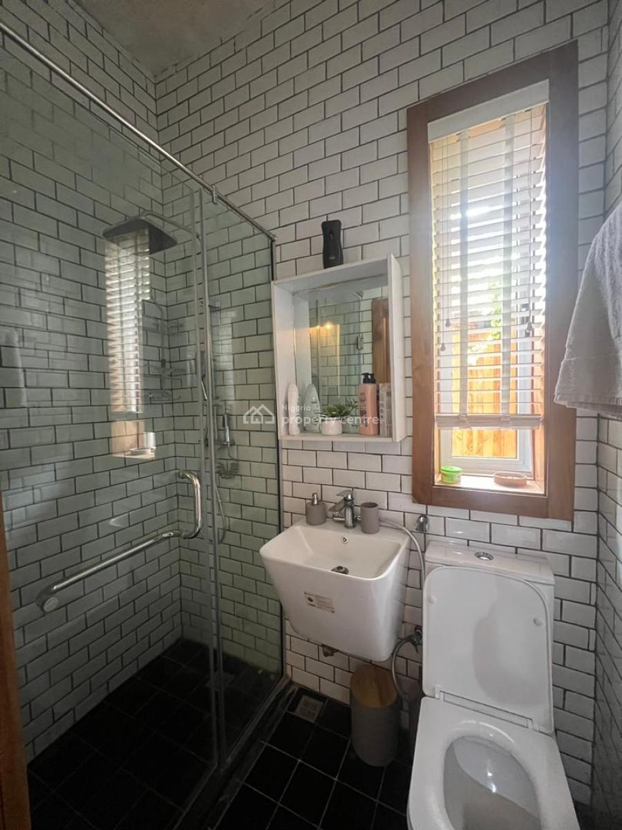 2 Bedroom Furnished Apartment, Lekki Phase 1, Lekki, Lagos, Flat / Apartment for Sale