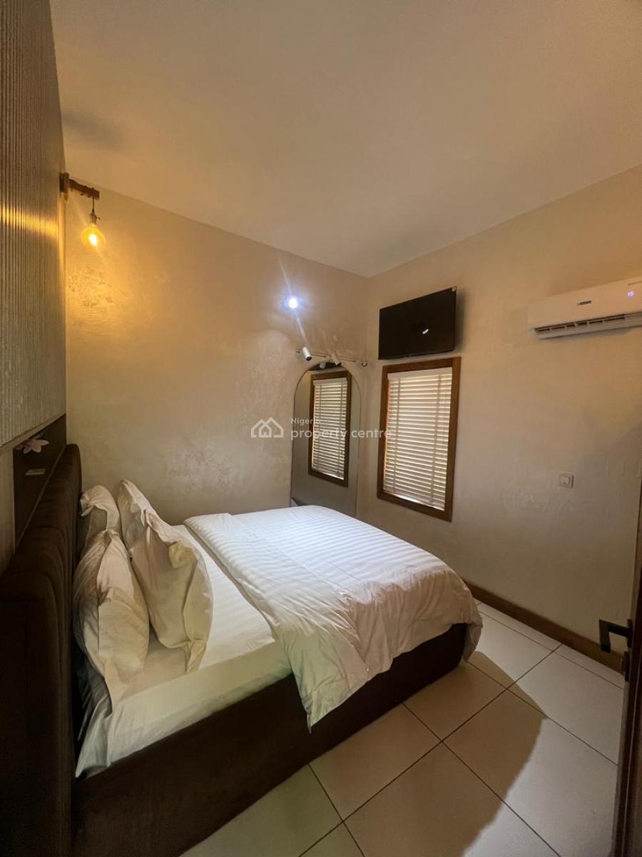 2 Bedroom Furnished Apartment, Lekki Phase 1, Lekki, Lagos, Flat / Apartment for Sale
