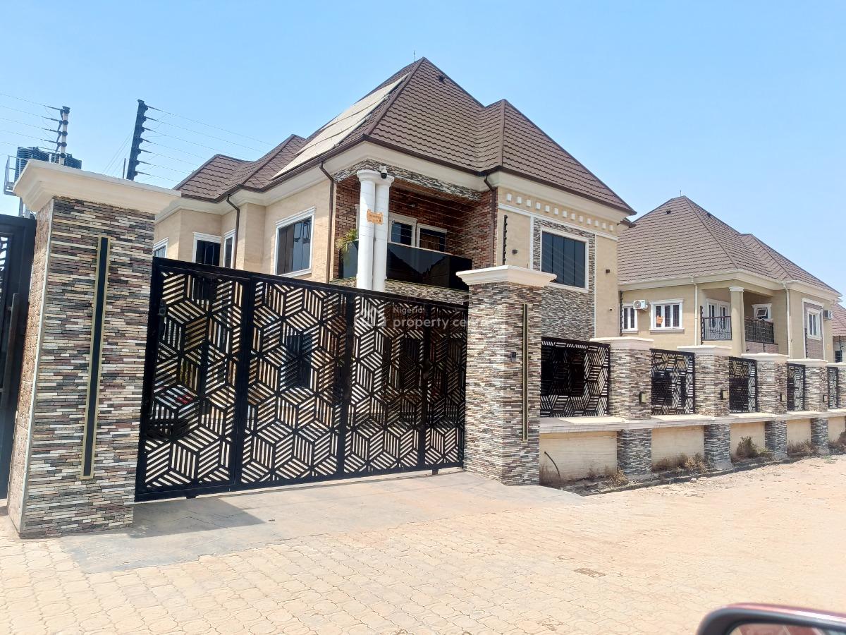Luxury 4-bedroom Detached House with 2 Rooms Guest Chalet, Gaduwa, Abuja, Detached Duplex for Sale