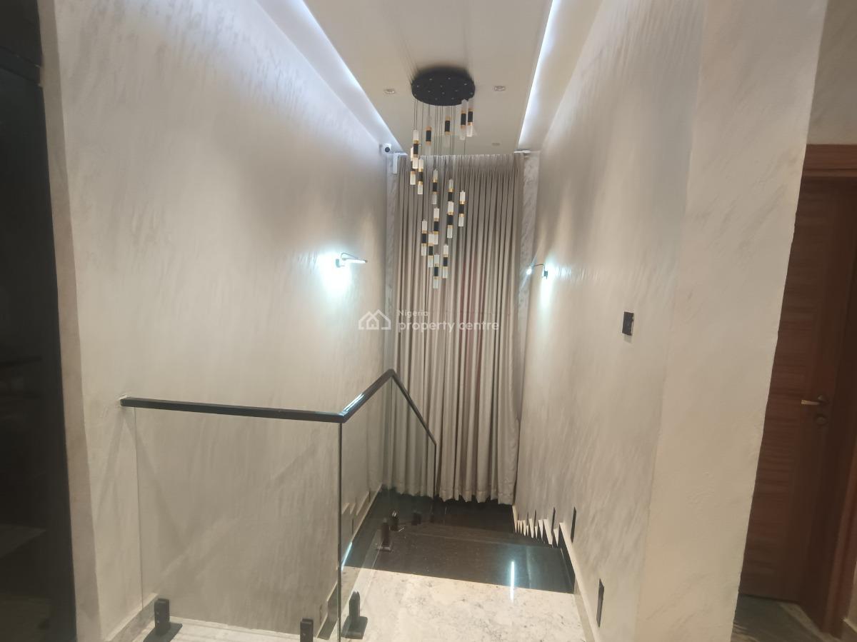 Luxury 4-bedroom Detached House with 2 Rooms Guest Chalet, Gaduwa, Abuja, Detached Duplex for Sale