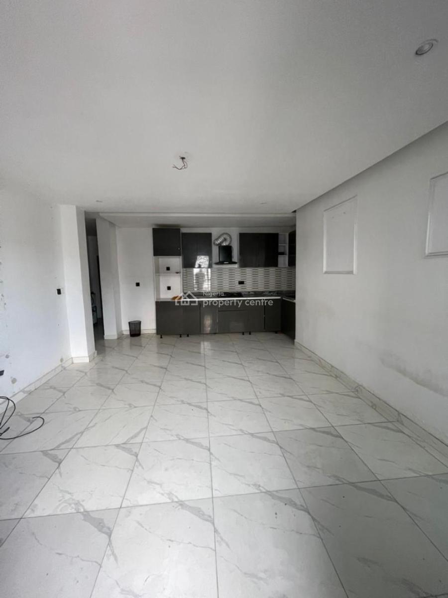 Spacious 2 Bedroom Apartment  with Inverter, Ologolo, Lekki, Lagos, Flat / Apartment for Rent