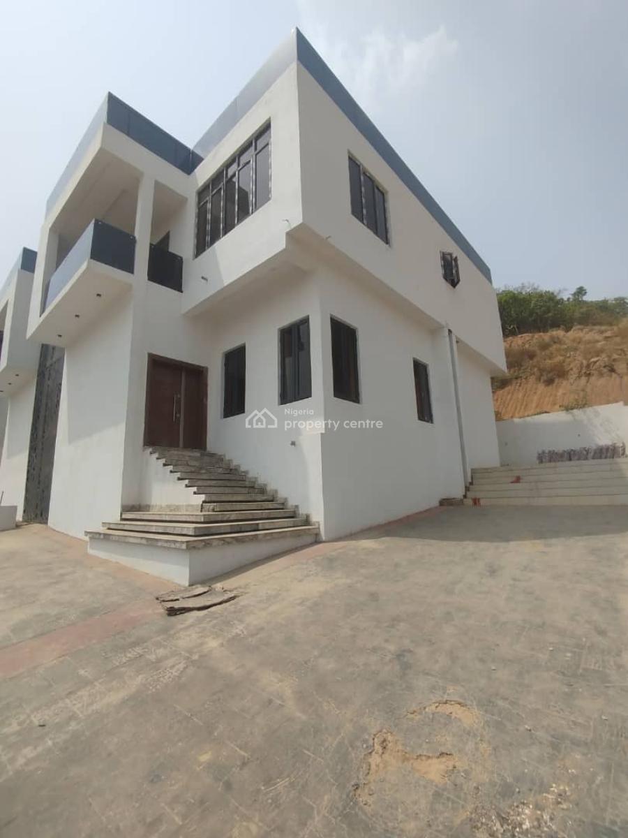 Amazing 5bedroom Semi-detached Duplex with 1room Bq in an Estate, Guzape District, Abuja, Semi-detached Duplex for Sale