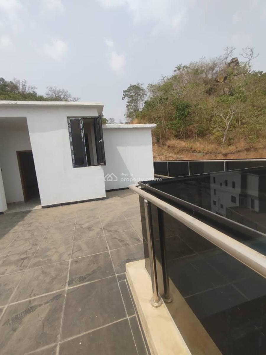 Amazing 5bedroom Semi-detached Duplex with 1room Bq in an Estate, Guzape District, Abuja, Semi-detached Duplex for Sale