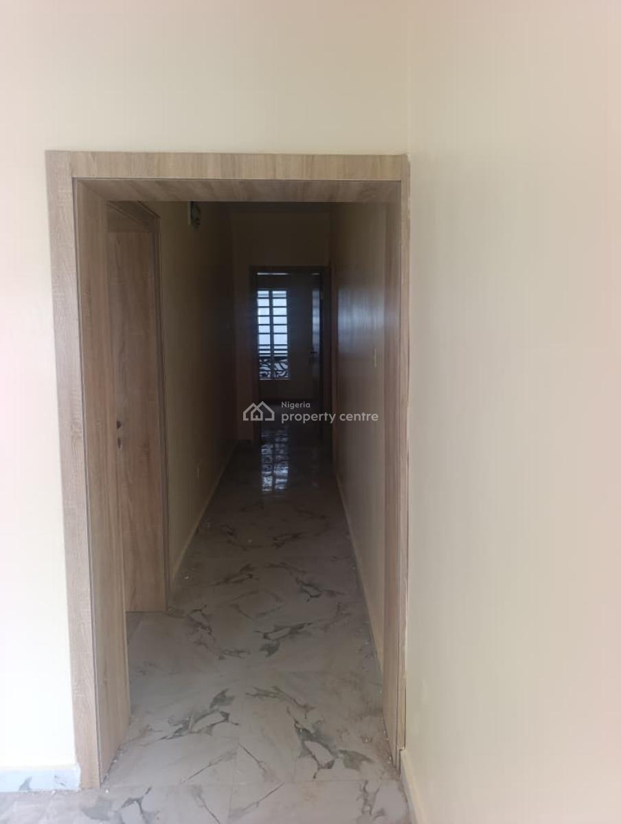 a New and Exquisite Units of 2 Bedroom Flats, Adeosun Estate, Akala Est, Akobo, Ibadan, Oyo, Flat / Apartment for Rent