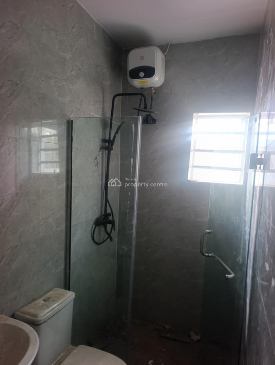 a New and Exquisite Units of 2 Bedroom Flats, Adeosun Estate, Akala Est, Akobo, Ibadan, Oyo, Flat / Apartment for Rent