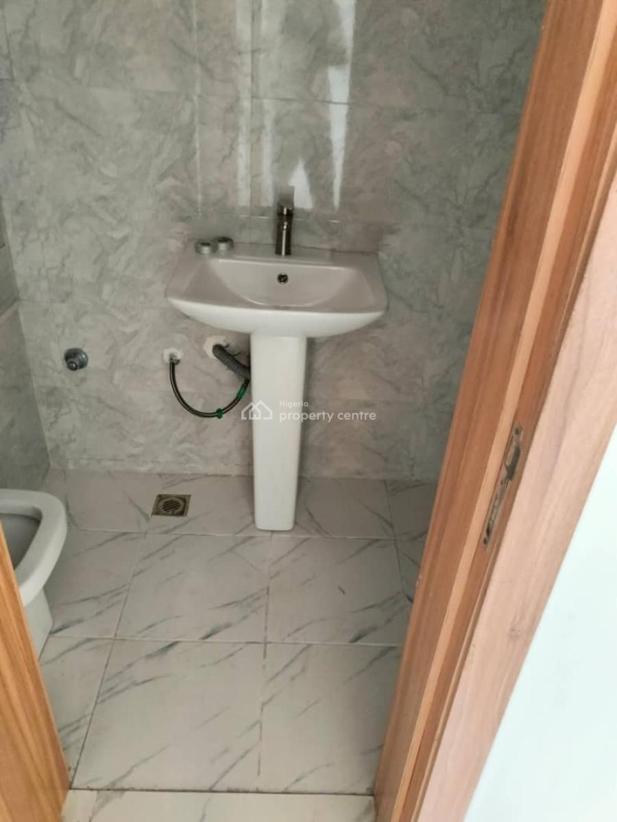 3-bedroom Apartment, Gbagada, Lagos, Flat / Apartment for Sale