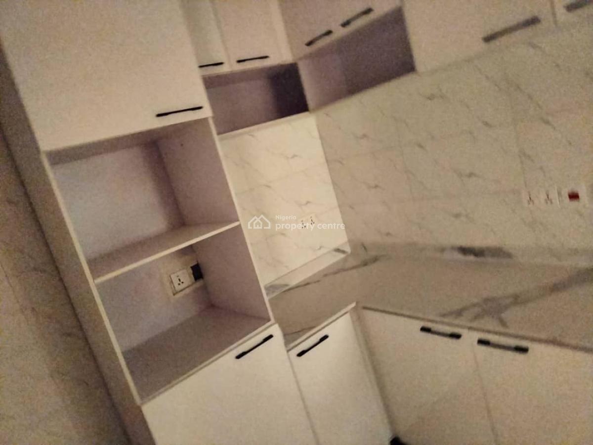 3-bedroom Apartment, Gbagada, Lagos, Flat / Apartment for Sale