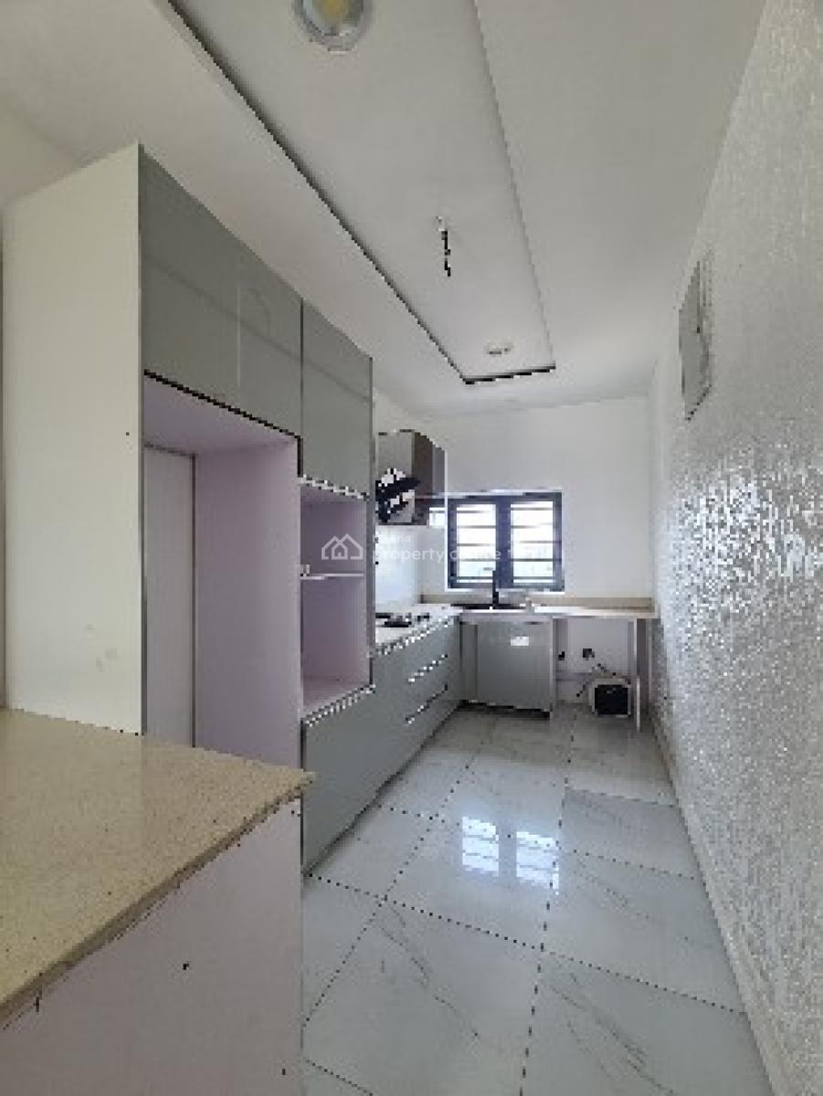 2 Bedroom Apartment, Ologolo, Lekki, Lagos, Flat / Apartment for Sale