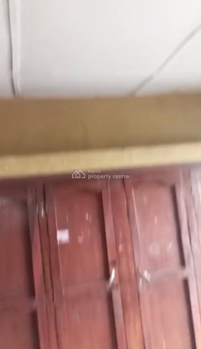 an Old 2 Bedroom Flat with Rooms En-suite and Guest Toilet, Iyana Ipaja, Ipaja, Lagos, Flat / Apartment for Rent
