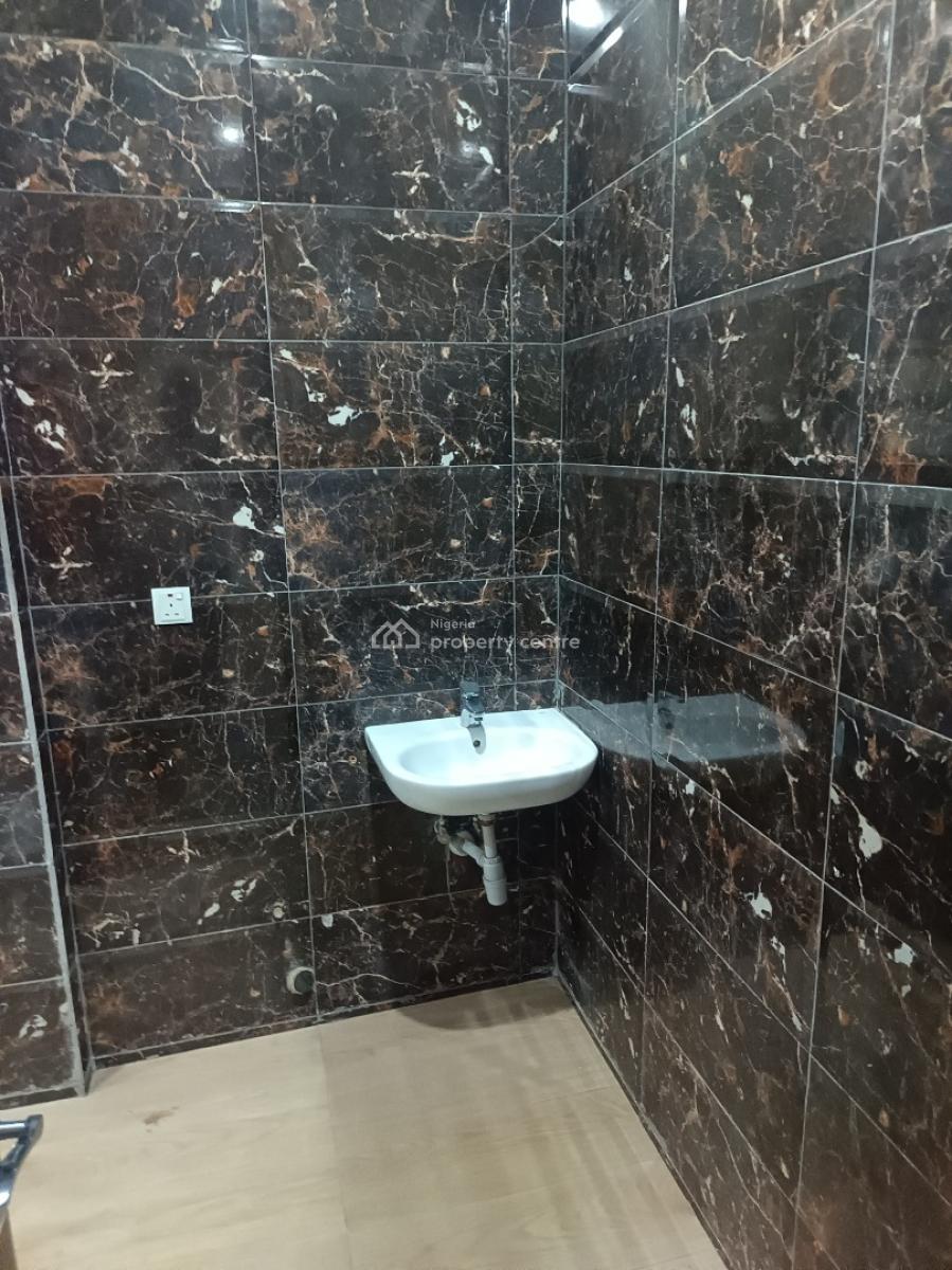 4-bedroom Detached House with 2 Rooms Guest Chalet and Swimming Pool, Galadimawa, Abuja, Detached Duplex for Rent