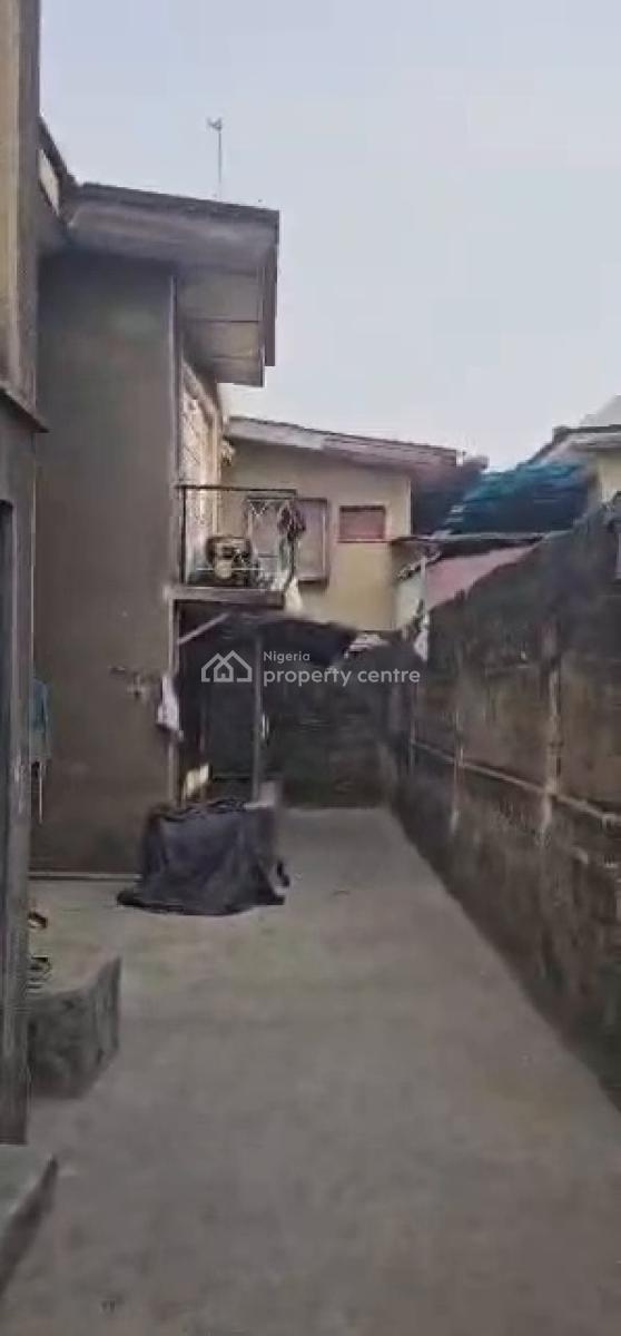 Demolishable Block of 4 Flats, Unity, Ikeja, Lagos, Block of Flats for Sale