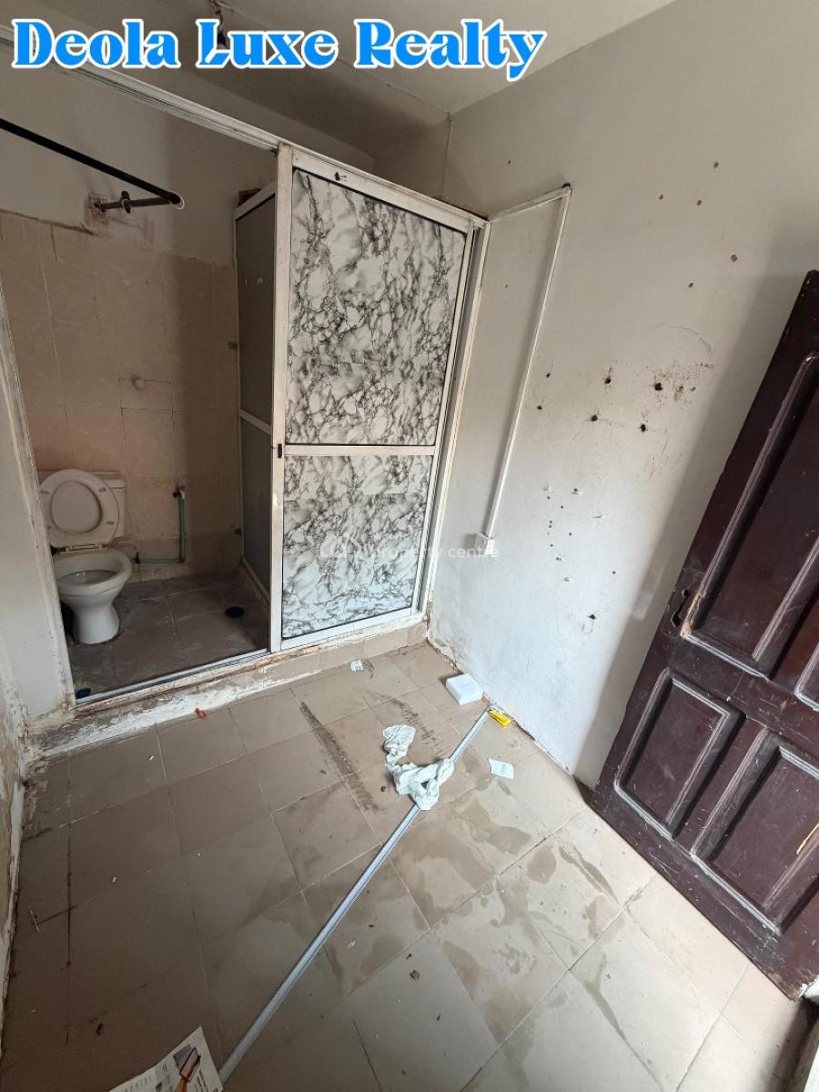 a Small and Cozy Room Self Contained with Kitchen, Off Admiralty Way, Lekki Phase 1, Lekki, Lagos, Self Contain (single Rooms) for Rent