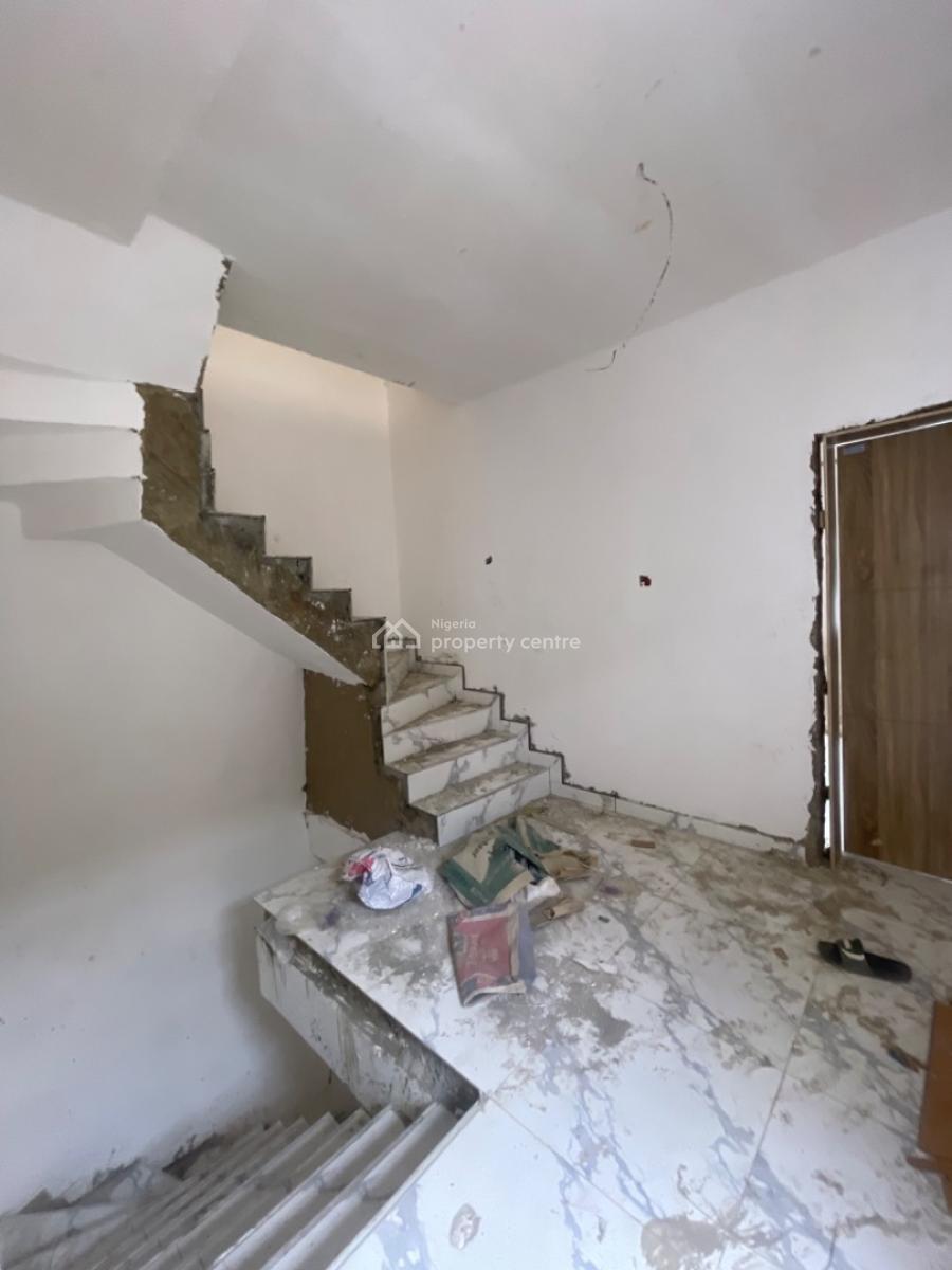 4 Bedroom Duplex with a Bq, Anthony, Maryland, Lagos, Semi-detached Duplex for Sale