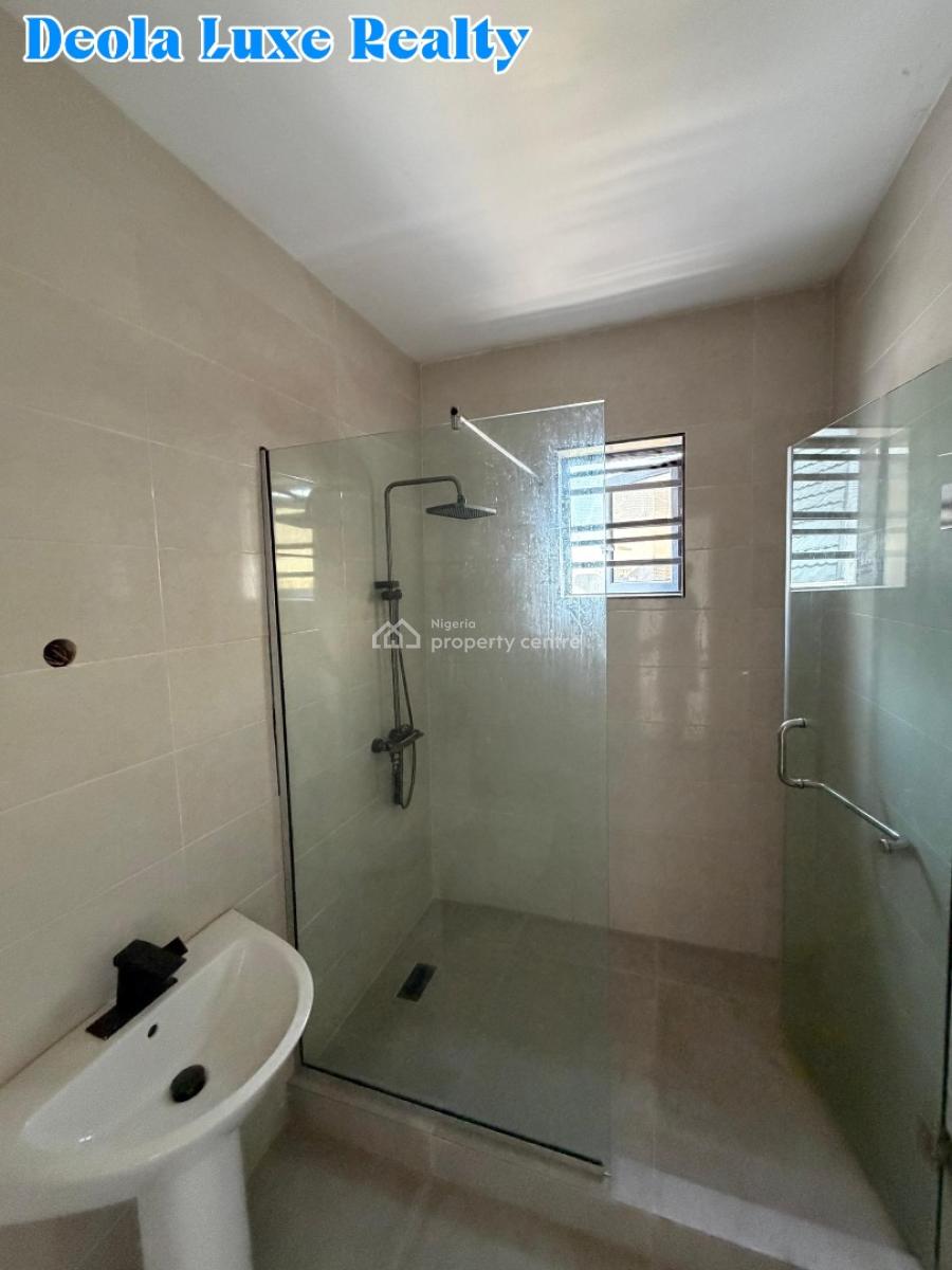 a Very Nice and Spacious 4 Bedroom Semi Detached Duplex, Off Spg Road, Ologolo, Lekki, Lagos, Semi-detached Duplex for Rent