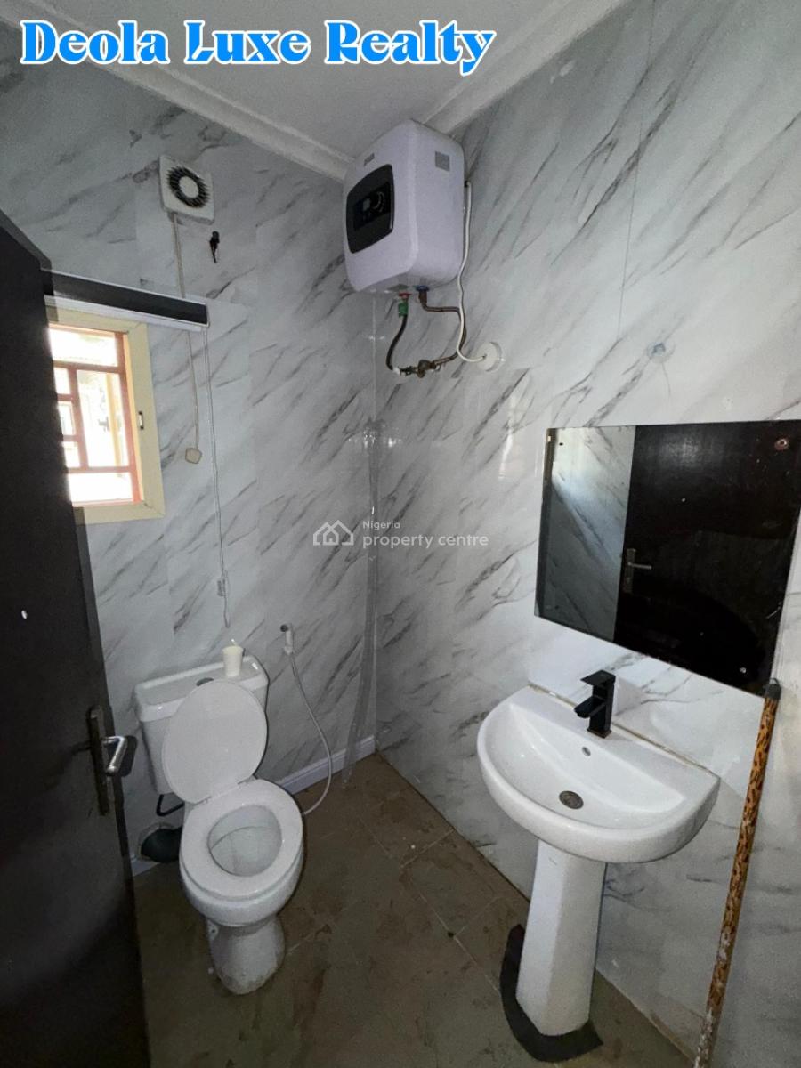 a Nice and Clean Fully Serviced Studio Apartment, Off Admiralty Way, Lekki Phase 1, Lekki, Lagos, Self Contain (single Rooms) for Rent