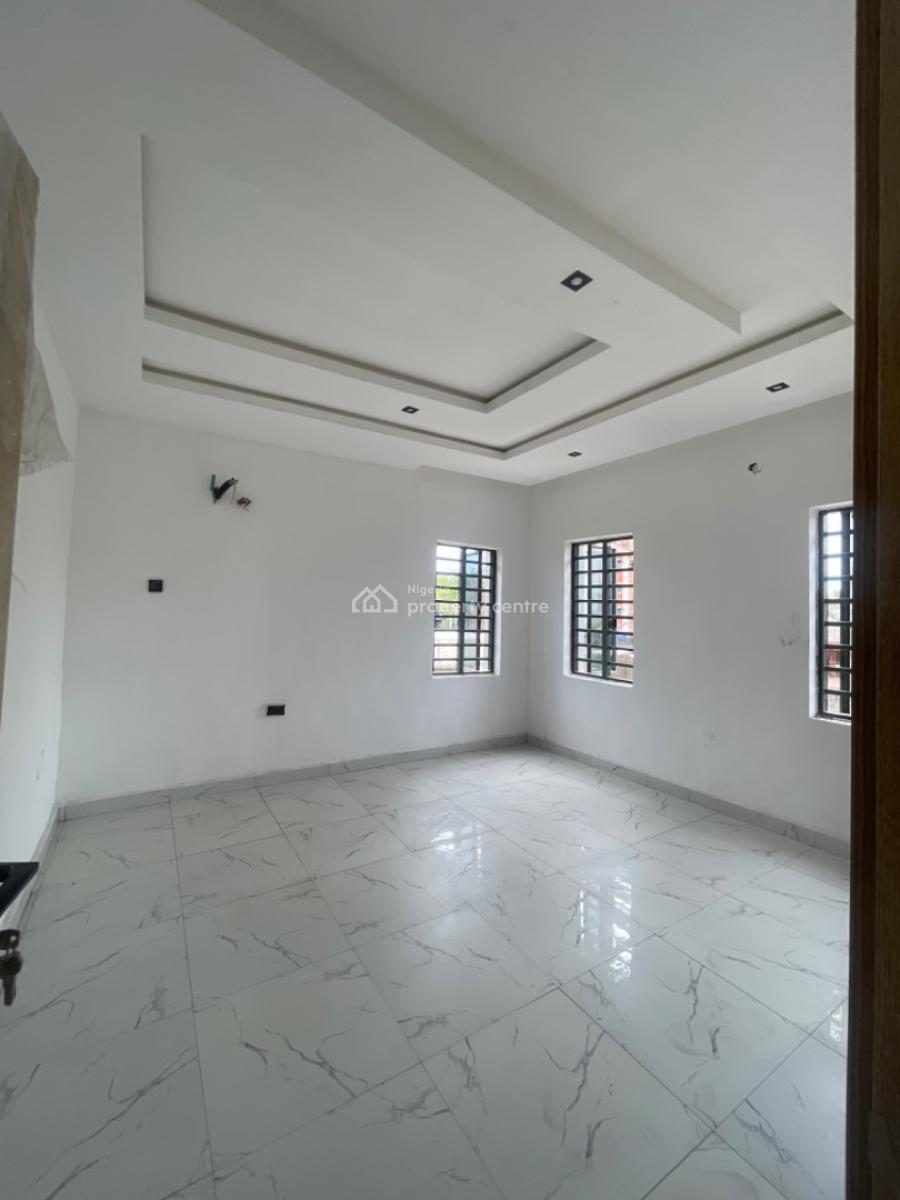 2 Bedroom Spacious Apartment, Yaba, Lagos, Block of Flats for Sale