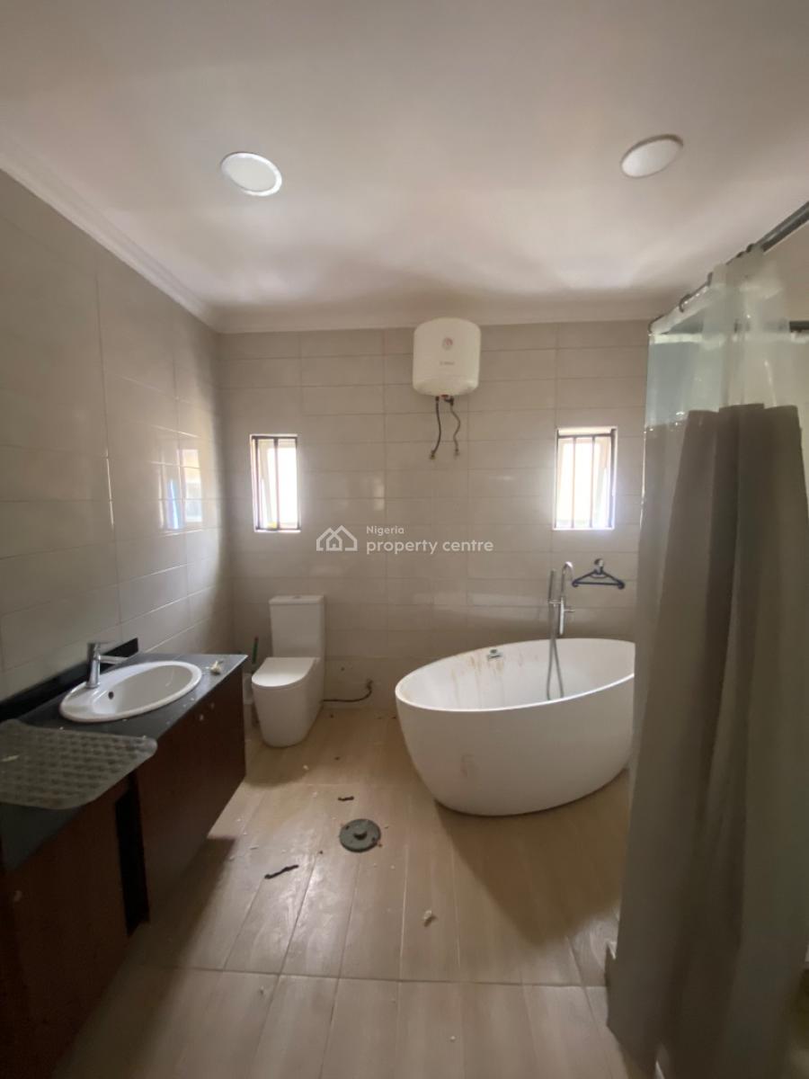 Spacious Compound 3 Bed Duplex, Osapa, Lekki, Lagos, Semi-detached Duplex for Sale