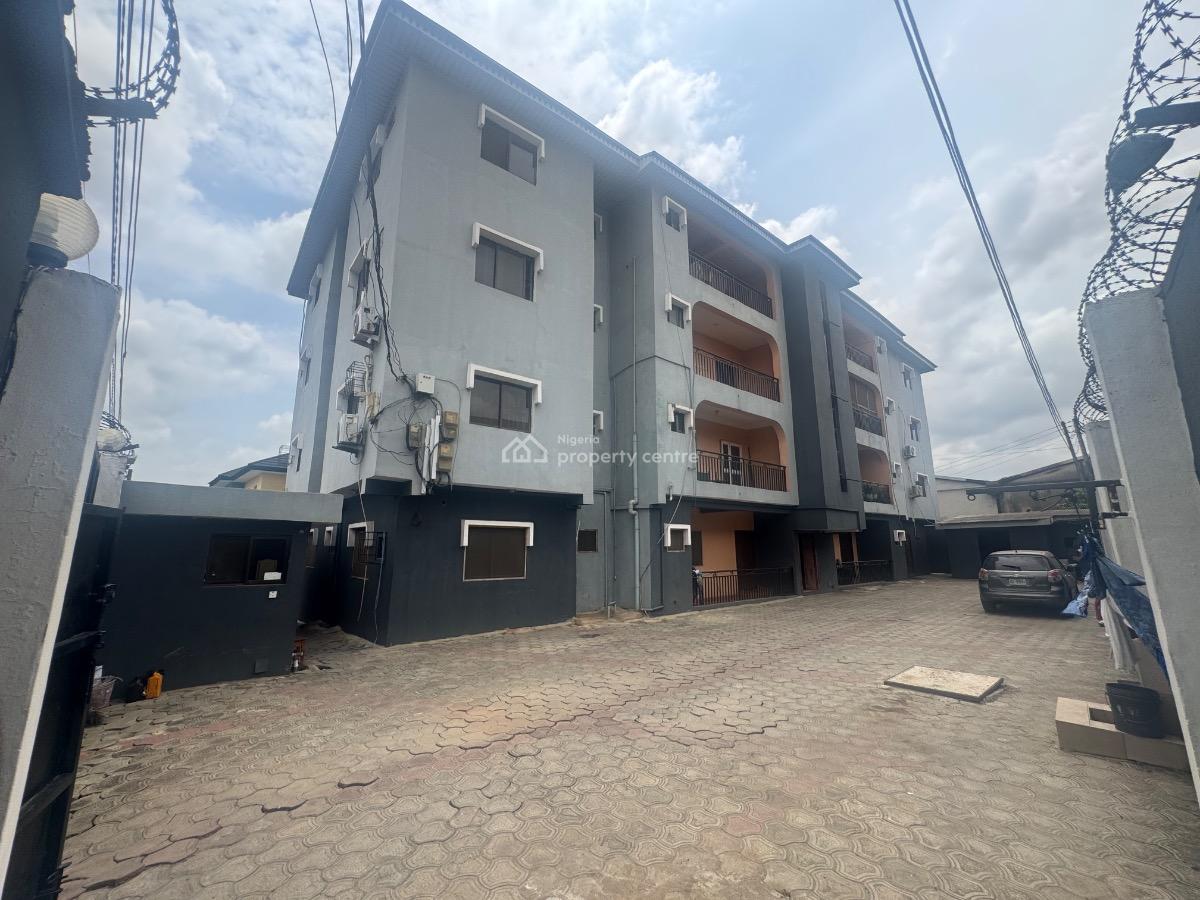 Well Maintained 3bedroom Flat in a Secured Estate, By Berger Express Close to Omole Phase 2, Ojodu Berger, Ojodu, Lagos, Flat / Apartment for Sale