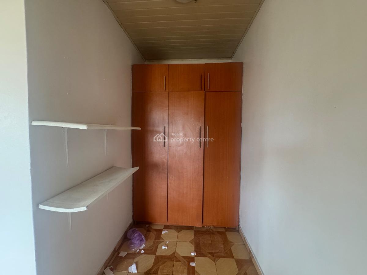 Well Maintained 3bedroom Flat in a Secured Estate, By Berger Express Close to Omole Phase 2, Ojodu Berger, Ojodu, Lagos, Flat / Apartment for Sale