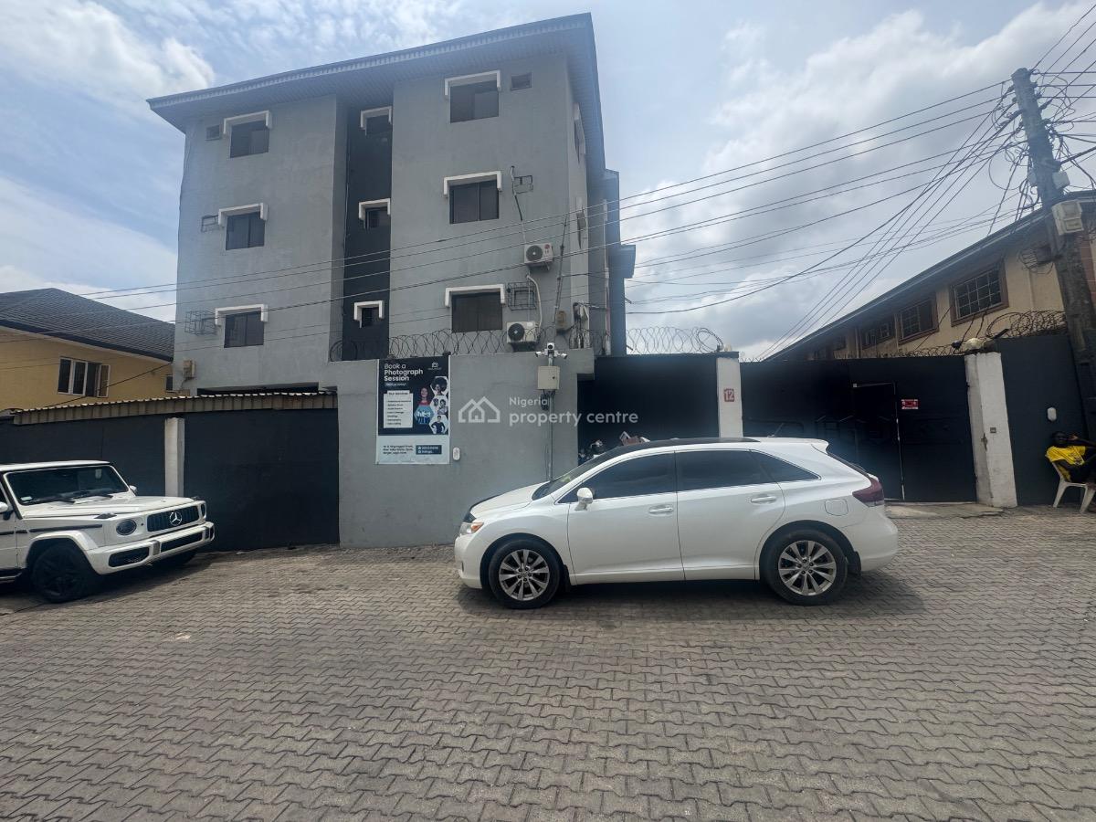Well Maintained 3bedroom Flat in a Secured Estate, By Berger Express Close to Omole Phase 2, Ojodu Berger, Ojodu, Lagos, Flat / Apartment for Sale