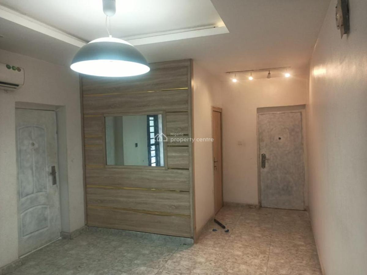 Fully Serviced 1-bedroom Apartment (upstairs) with Pool, Gym & 2acs, Second Toll Gate, Lekki, Lagos, Flat / Apartment for Rent