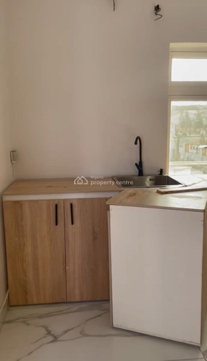 Spacious Studio Service Apartment with Personal Meter, Paradise 3 Estate Chevron Drive, Lekki, Lagos, Flat / Apartment for Rent