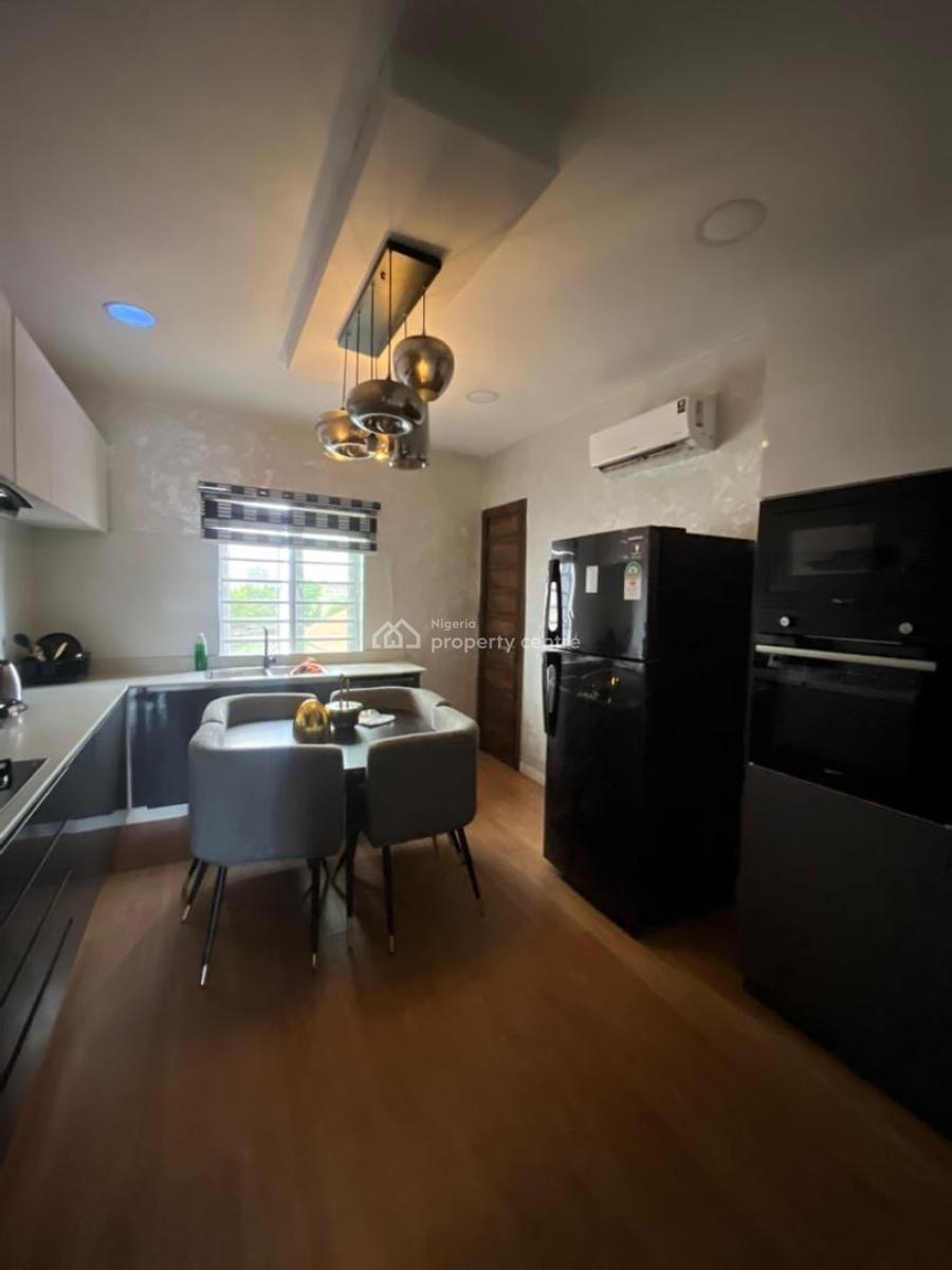 Exquisite 3 Bedroom Penthouse, Lekki Phase 1, Lekki, Lagos, Flat / Apartment for Rent