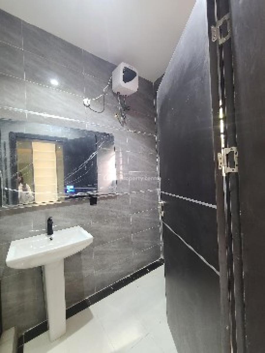 3 Bedroom Brand New Apartment, Lekki Phase 1, Lekki, Lagos, Flat / Apartment for Rent