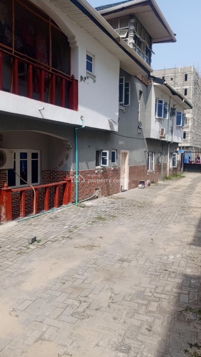 Luxury Studio Flat, Emeke Ochonogor, Spg Road, Ologolo, Lekki, Lagos, Self Contain (single Rooms) for Rent