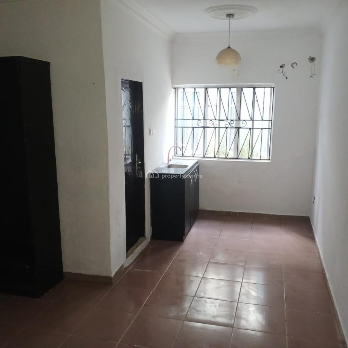 Luxury Studio Flat, Emeke Ochonogor, Spg Road, Ologolo, Lekki, Lagos, Self Contain (single Rooms) for Rent