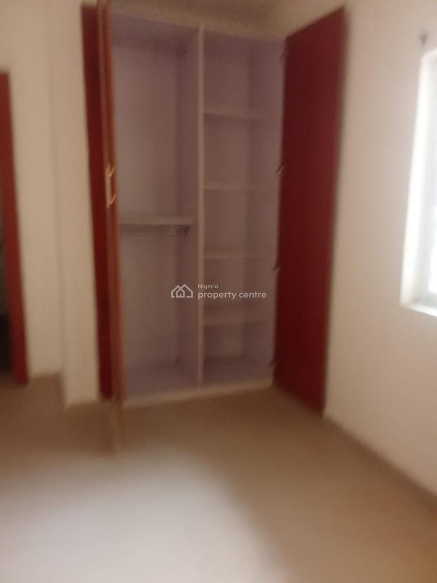 Spacious 2 Bedroom Apartment in a Prime Location, Victoria Island (vi), Lagos, Flat / Apartment for Rent
