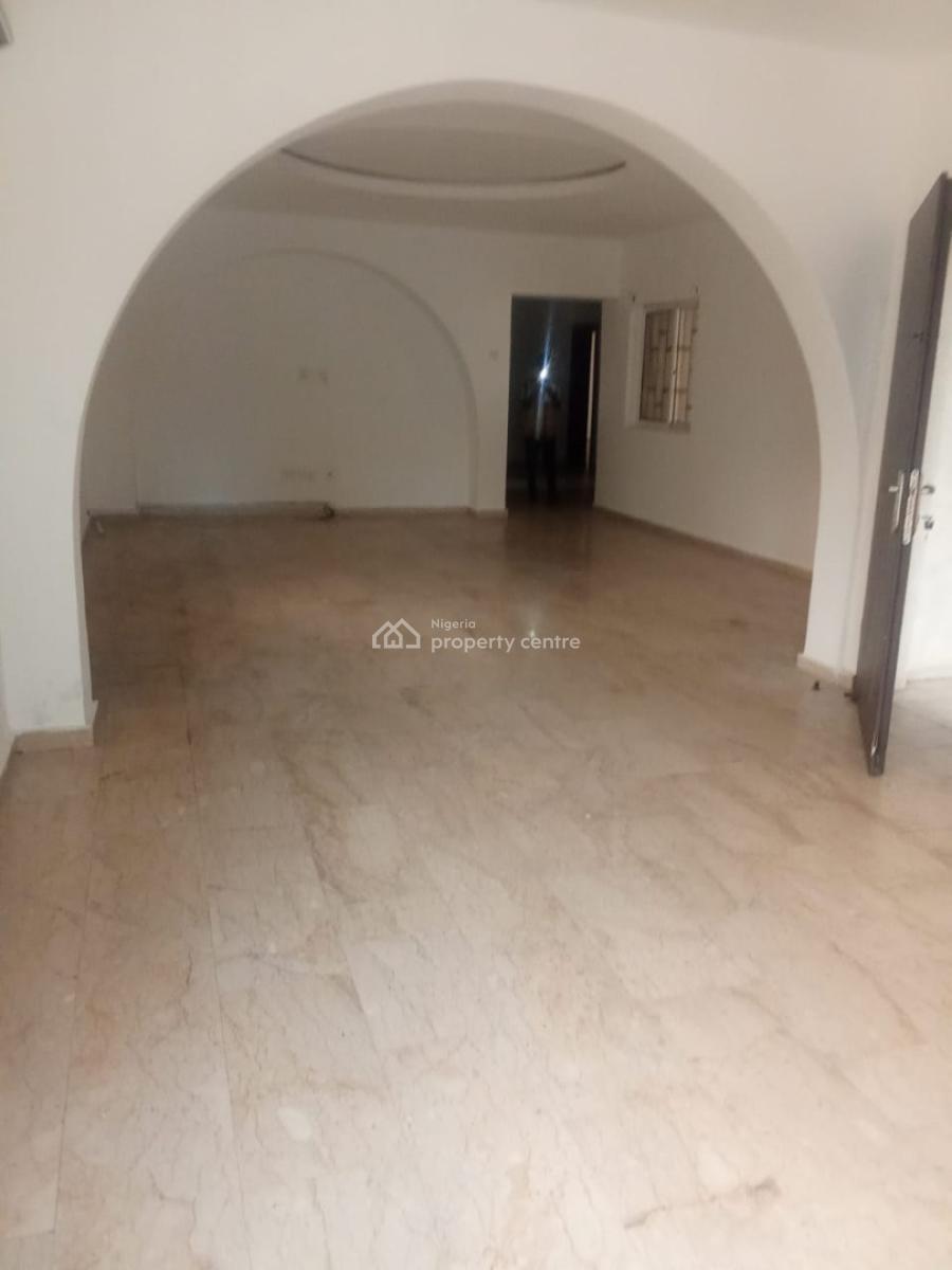 Spacious 2 Bedroom Apartment in a Prime Location, Victoria Island (vi), Lagos, Flat / Apartment for Rent