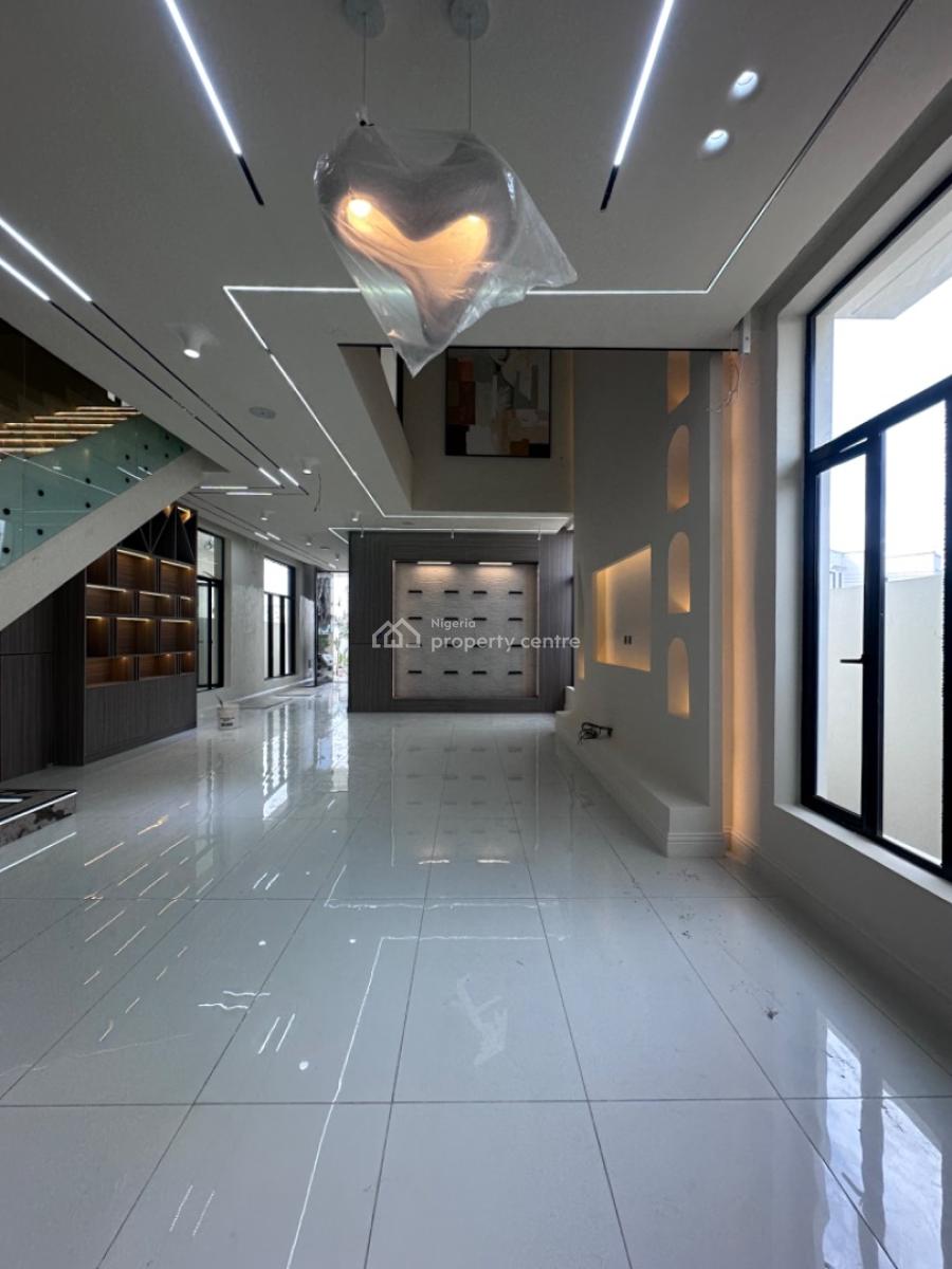 5 Bedrooms Fully Detached Duplex, Royal Estate, Lekki, Lagos, Detached Duplex for Sale