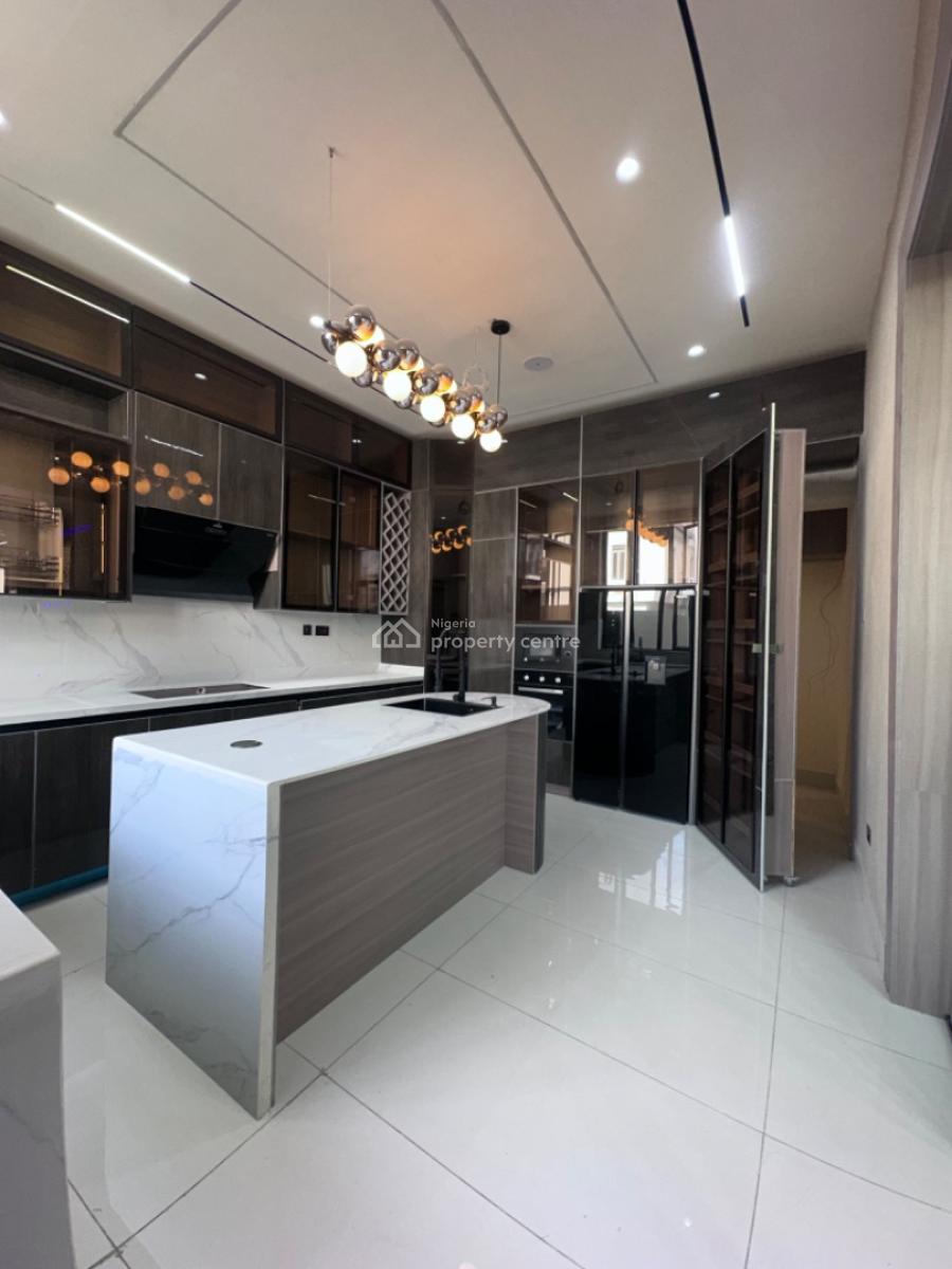 5 Bedrooms Fully Detached Duplex, Royal Estate, Lekki, Lagos, Detached Duplex for Sale