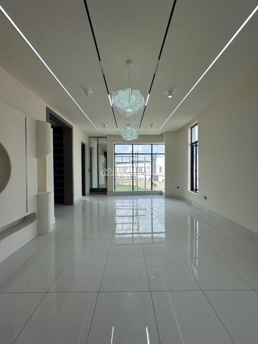 5 Bedrooms Fully Detached Duplex, Royal Estate, Lekki, Lagos, Detached Duplex for Sale