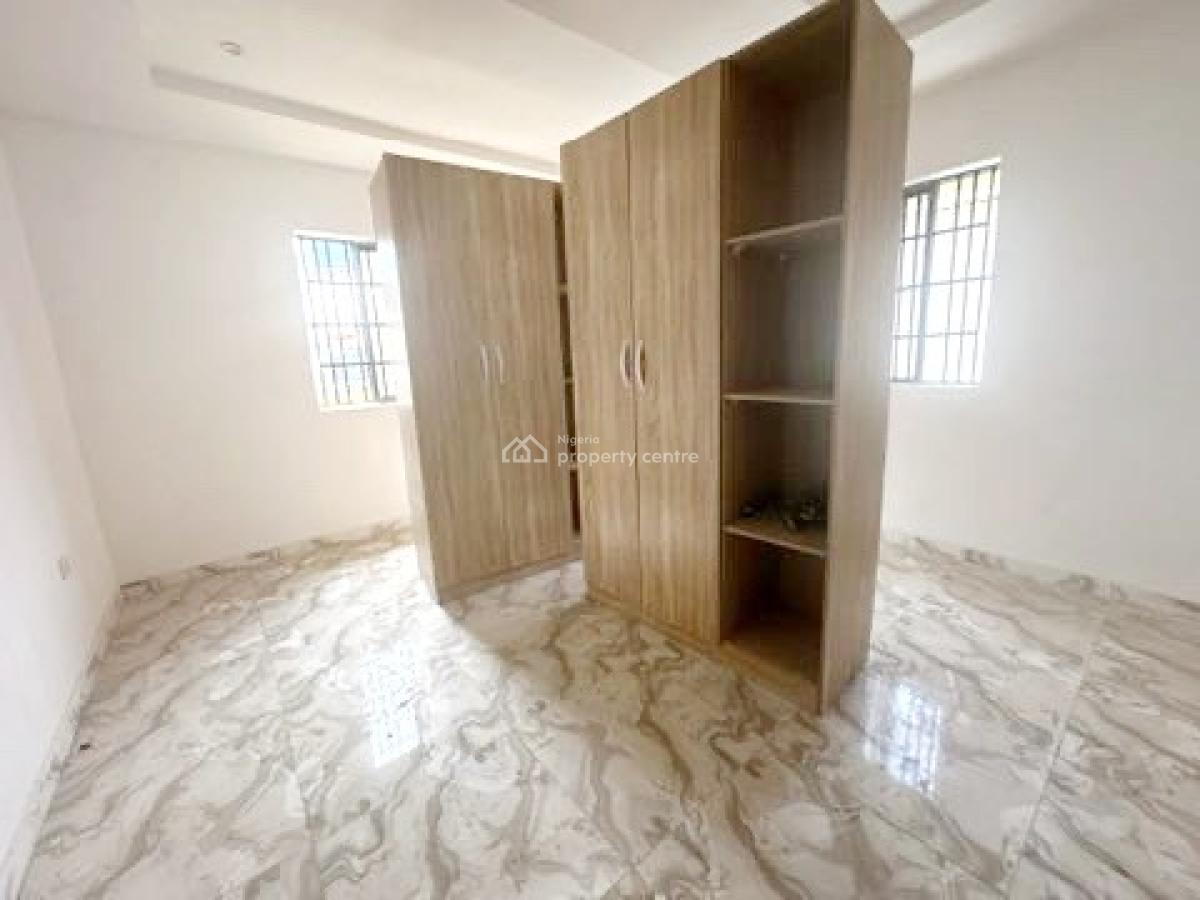 Luxury 3 Bedroom Apartment, Gra Phase 1, Magodo, Lagos, Flat / Apartment for Rent